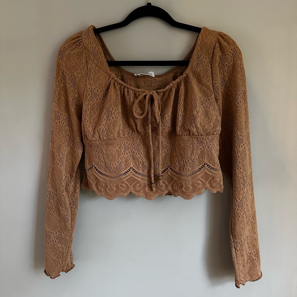 Kirious NWT Tan Cropped Long Sleeve Top
